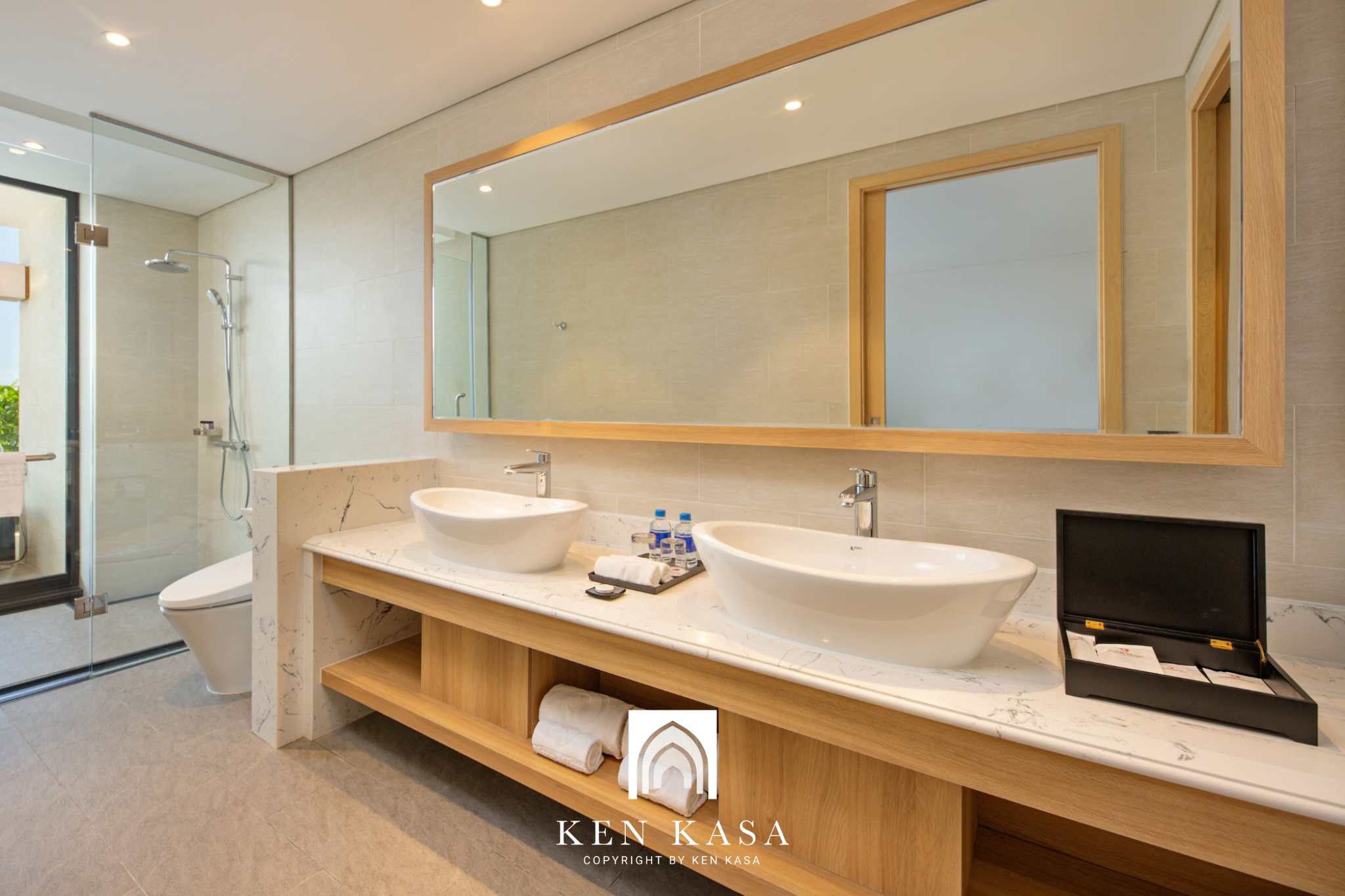 Ti&ecirc;u chuẩn thiết kế ph&ograve;ng deluxe về ph&ograve;ng tắm v&agrave; vệ sinh 